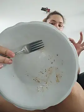 Snapshot of SirenRouge_69 chatting on January 31, 2026, 8:18 pm SirenRouge 69 online show from January 31, 2026, 8:18 pm