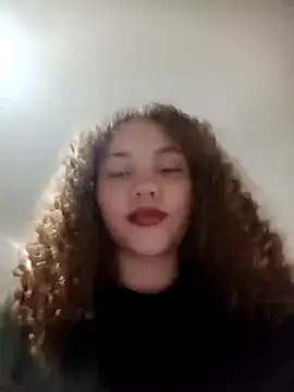 Snapshot of SirenRouge_69 chatting on October 28, 2025, 8:41 pm SirenRouge 69 online show from October 28, 2025, 8:41 pm