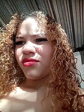 Snapshot of SirenRouge_69 chatting on October 15, 2025, 8:39 pm SirenRouge 69 online show from October 15, 2025, 8:39 pm