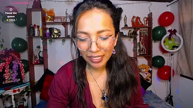 Dakota ro online show from November 28, 2025, 7:47 pm