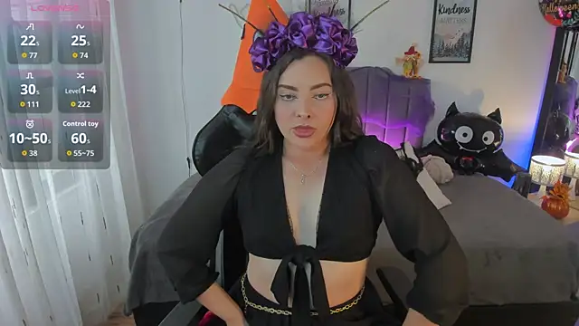 amaia monet online show from October 31, 2025, 7:43 pm