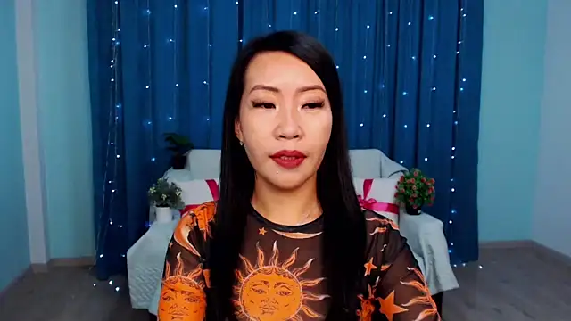 LiaPak online show from September 9, 2025, 11:58 pm