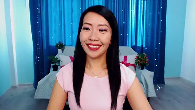 LiaPak online show from September 24, 2025, 1:02 am