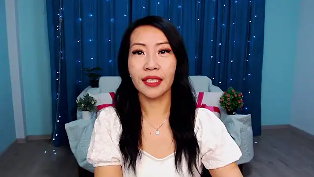 LiaPak online show from September 30, 2025, 1:00 am