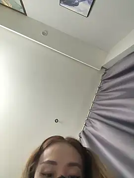 xiaoliansweet online show from September 23, 2025, 9:27 am