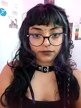 Kirmy mi online show from September 18, 2025, 5:49 pm