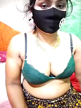 Mistompa24 online show from November 2, 2025, 3:06 pm