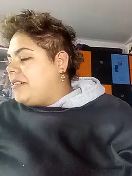 Snapshot of Hailey_Curvy chatting on September 19, 2025, 5:00 am Hailey Curvy online show from September 19, 2025, 5:00 am