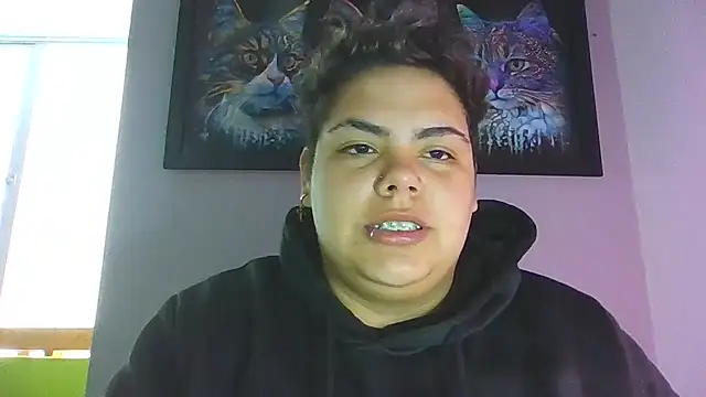 Snapshot of Hailey_Curvy chatting on October 4, 2025, 11:23 am Hailey Curvy online show from October 4, 2025, 11:23 am