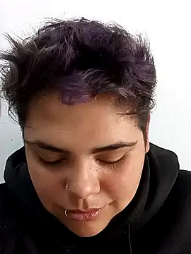 Snapshot of Hailey_Curvy chatting on September 28, 2025, 3:08 pm Hailey Curvy online show from September 28, 2025, 3:08 pm