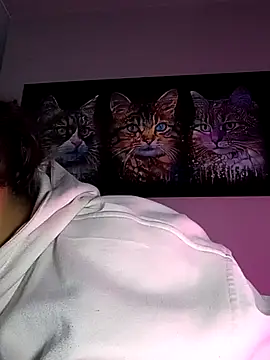 Snapshot of Hailey_Curvy chatting on September 29, 2025, 3:35 am Hailey Curvy online show from September 29, 2025, 3:35 am