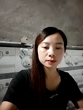 Snapshot of milo123-xx chatting on October 3, 2025, 3:35 pm milo123-xx online show from October 3, 2025, 3:35 pm