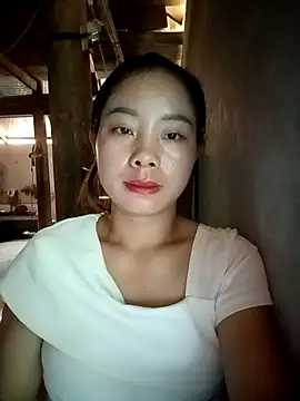 Snapshot of milo123-xx chatting on October 5, 2025, 3:52 am milo123-xx online show from October 5, 2025, 3:52 am