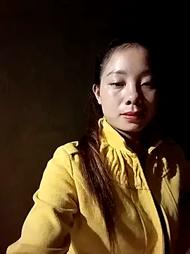 Snapshot of milo123-xx chatting on September 25, 2025, 4:02 pm milo123-xx online show from September 25, 2025, 4:02 pm