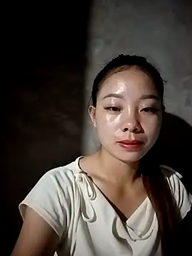 Snapshot of milo123-xx chatting on October 14, 2025, 11:36 pm milo123-xx online show from October 14, 2025, 11:36 pm