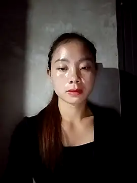 Snapshot of milo123-xx chatting on October 2, 2025, 12:41 pm milo123-xx online show from October 2, 2025, 12:41 pm