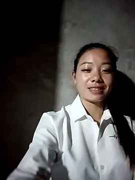 Snapshot of milo123-xx chatting on October 12, 2025, 12:39 pm milo123-xx online show from October 12, 2025, 12:39 pm