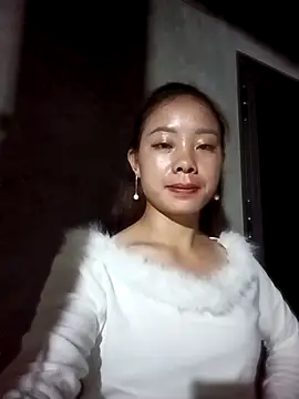 Snapshot of milo123-xx chatting on October 21, 2025, 3:55 pm milo123-xx online show from October 21, 2025, 3:55 pm