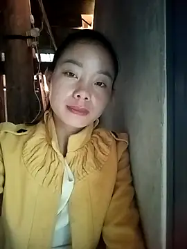 Snapshot of milo123-xx chatting on October 4, 2025, 3:41 am milo123-xx online show from October 4, 2025, 3:41 am