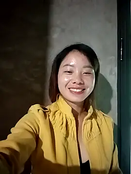 Snapshot of milo123-xx chatting on October 6, 2025, 4:02 am milo123-xx online show from October 6, 2025, 4:02 am