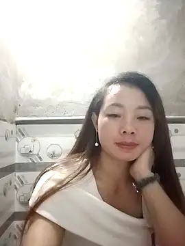 Snapshot of milo123-xx chatting on October 23, 2025, 12:48 pm milo123-xx online show from October 23, 2025, 12:48 pm