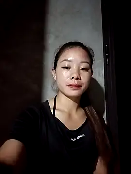 Snapshot of milo123-xx chatting on October 11, 2025, 12:28 pm milo123-xx online show from October 11, 2025, 12:28 pm