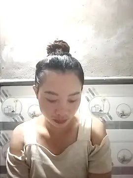 Snapshot of milo123-xx chatting on September 8, 2025, 4:39 pm milo123-xx online show from September 8, 2025, 4:39 pm