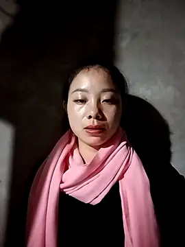 Snapshot of milo123-xx chatting on October 15, 2025, 12:02 pm milo123-xx online show from October 15, 2025, 12:02 pm