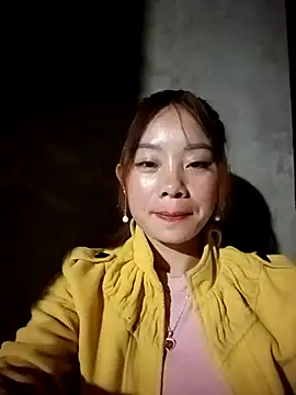 milo123-xx online show from November 23, 2025, 1:32 pm