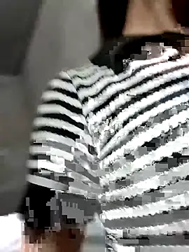 Snapshot of milo123-xx chatting on October 1, 2025, 12:31 pm milo123-xx online show from October 1, 2025, 12:31 pm