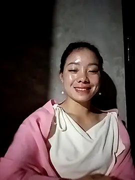 Snapshot of milo123-xx chatting on October 29, 2025, 3:44 pm milo123-xx online show from October 29, 2025, 3:44 pm