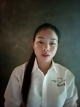 Snapshot of milo123-xx chatting on October 9, 2025, 5:08 am milo123-xx online show from October 9, 2025, 5:08 am