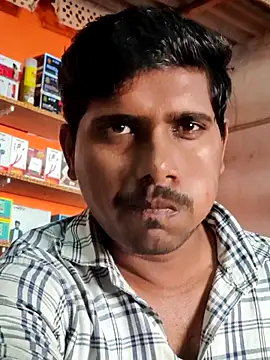 Snapshot of Markroco696 chatting on October 25, 2025, 4:33 am Markroco696 online show from October 25, 2025, 4:33 am