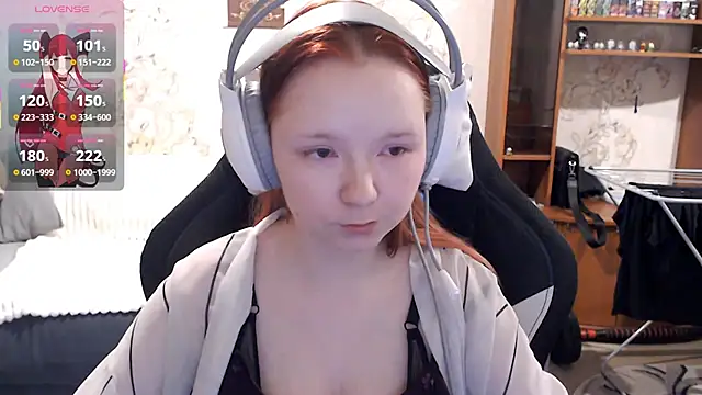 PansyBorriello online show from October 30, 2025, 4:37 pm