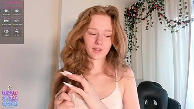 Snapshot of BreezeJam chatting on October 9, 2025, 6:25 am BreezeJam online show from October 9, 2025, 6:25 am