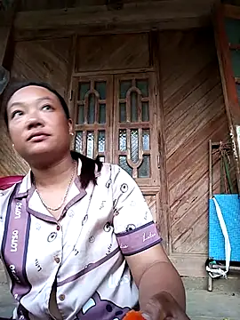   Linh86   online show from September 11, 2025, 10:59 am