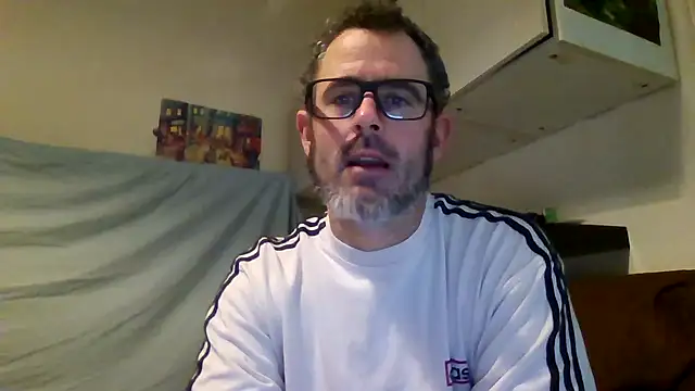 whatYwantMorrre online show from December 4, 2025, 11:20 am