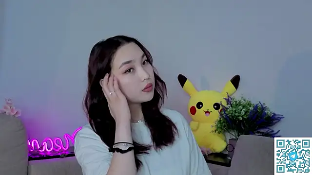 ColettaMejias online show from February 2, 2026, 8:08 pm