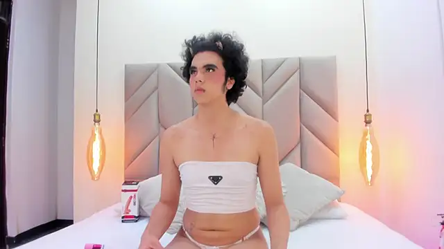 KheylerTomphson online show from October 8, 2025, 11:56 am