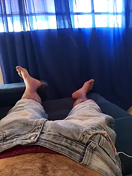 Snapshot of Danillindo chatting on October 28, 2025, 3:00 pm Danillindo online show from October 28, 2025, 3:00 pm