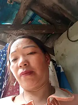 Snapshot of _Helala_ chatting on September 13, 2025, 8:25 am Helala online show from September 13, 2025, 8:25 am