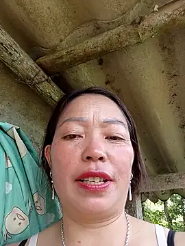 Snapshot of _Helala_ chatting on September 19, 2025, 5:55 am Helala online show from September 19, 2025, 5:55 am