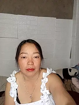 Snapshot of _Helala_ chatting on September 15, 2025, 3:34 pm Helala online show from September 15, 2025, 3:34 pm