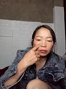 Snapshot of _Helala_ chatting on September 30, 2025, 10:21 am Helala online show from September 30, 2025, 10:21 am