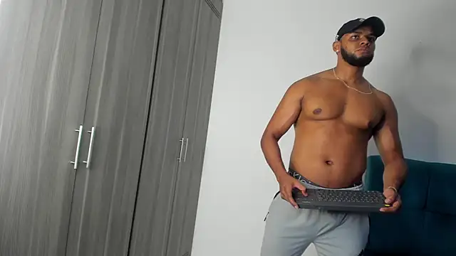 Snapshot of miky_xxx chatting on October 9, 2025, 12:44 am miky xxx online show from October 9, 2025, 12:44 am