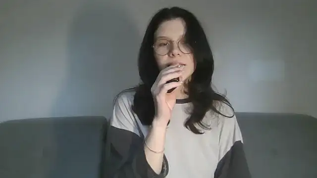 LaVostraDorothy online show from October 21, 2025, 9:52 am