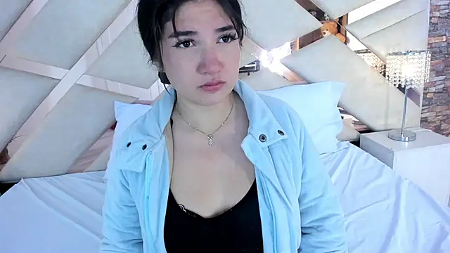 Snapshot of Valery_Brand chatting on September 24, 2025, 1:17 pm Valery Brand online show from September 24, 2025, 1:17 pm