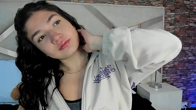 Snapshot of Valery_Brand chatting on September 29, 2025, 11:27 am Valery Brand online show from September 29, 2025, 11:27 am