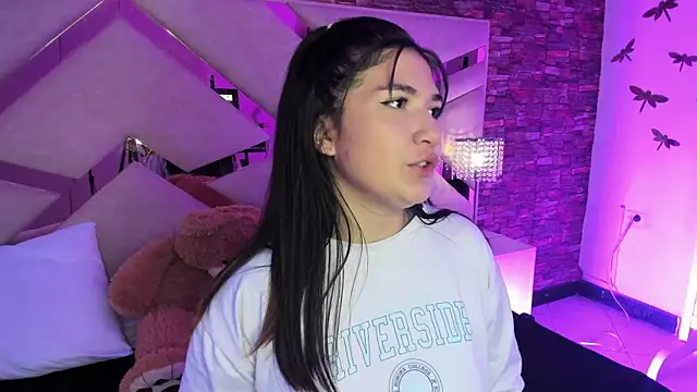 Snapshot of Valery_Brand chatting on October 13, 2025, 12:51 pm Valery Brand online show from October 13, 2025, 12:51 pm