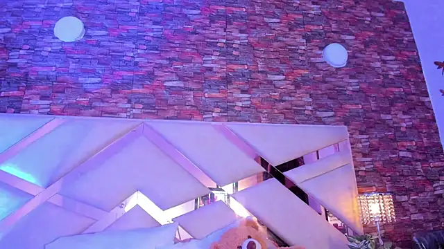 Valery Brand online show from December 18, 2025, 12:09 pm